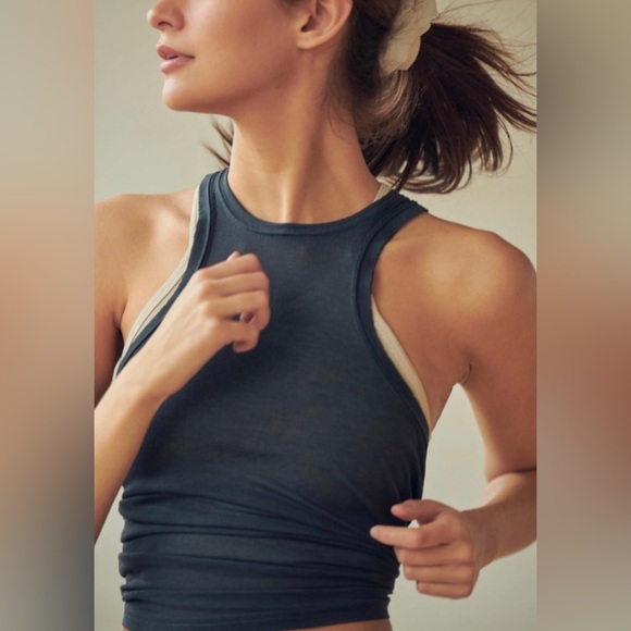 💫 FP MOVEMENT by FREE PEOPLE Very Varsity Tank in Gravelstone Small NWT - Picture 4 of 14